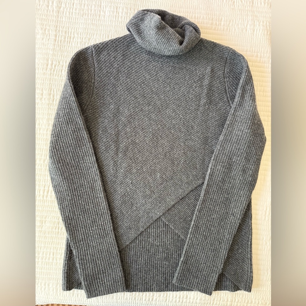 A.L.C Pippa turtleneck cashmere blend sweater size small - Picture 4 of 6